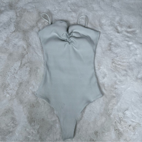 Fashion Nova Tops - Fashion Nova White Ribbed Ruched Bodysuit